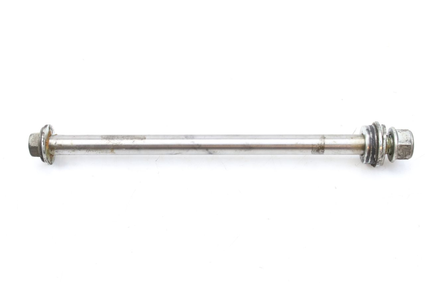 photo de REAR WHEEL AXLE SYM HUSKY 125 (1999 - 2005)