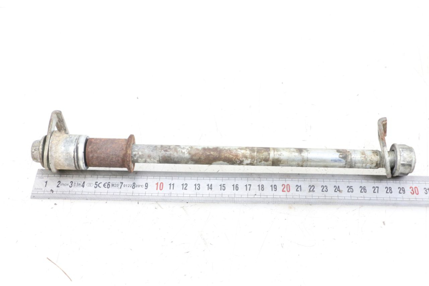 photo de REAR WHEEL AXLE HYOSUNG XRX 125 (2000 - 2008)