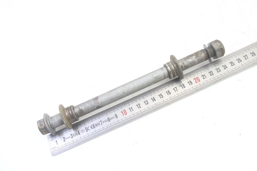 photo de REAR WHEEL AXLE YAMAHA YZ 85 (2022 - 2025)