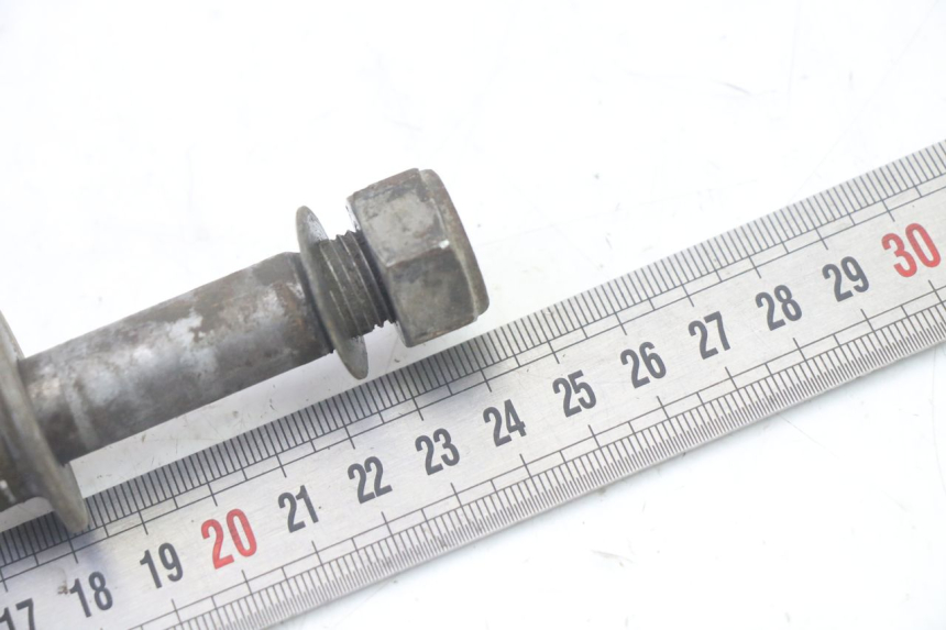photo de REAR WHEEL AXLE YAMAHA YZ 85 (2022 - 2025)