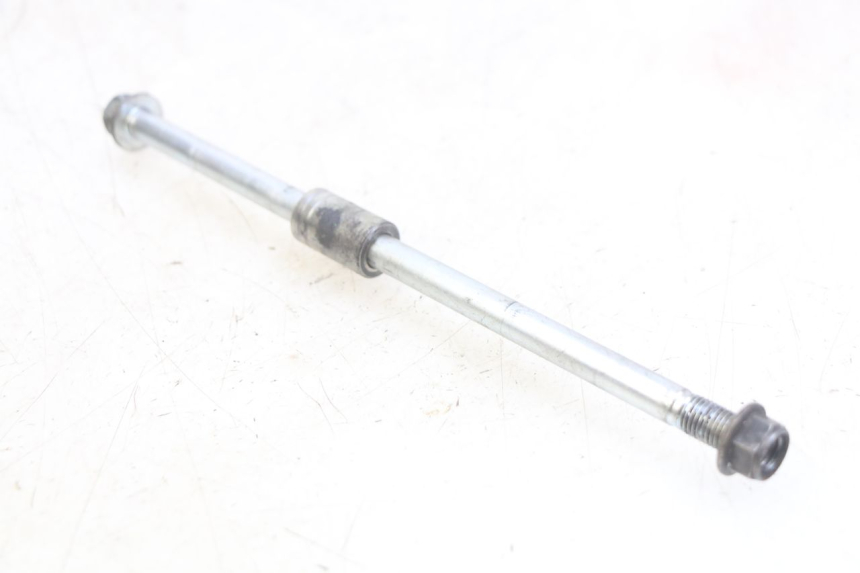 photo de FRONT WHEEL AXLE YAMAHA BW'S EASY 50 (2013 - 2016)