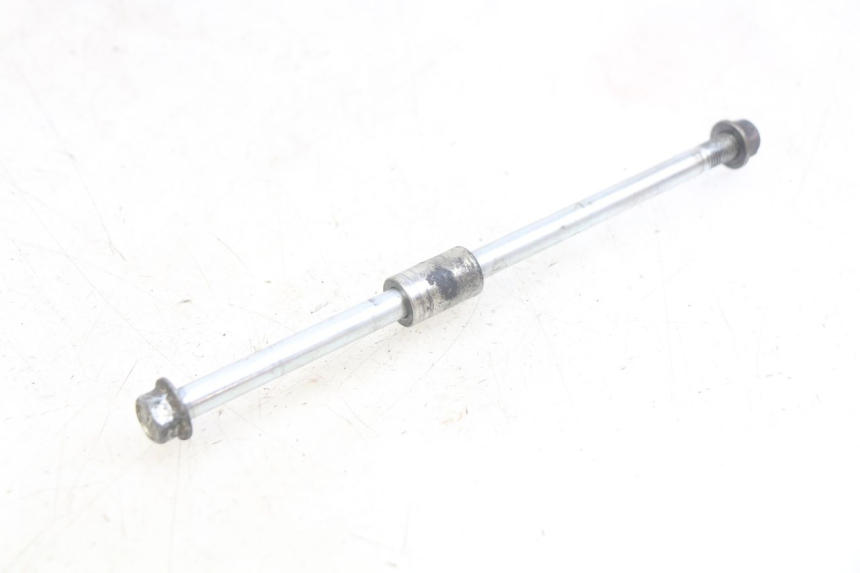 photo de FRONT WHEEL AXLE YAMAHA BW'S EASY 50 (2013 - 2016)