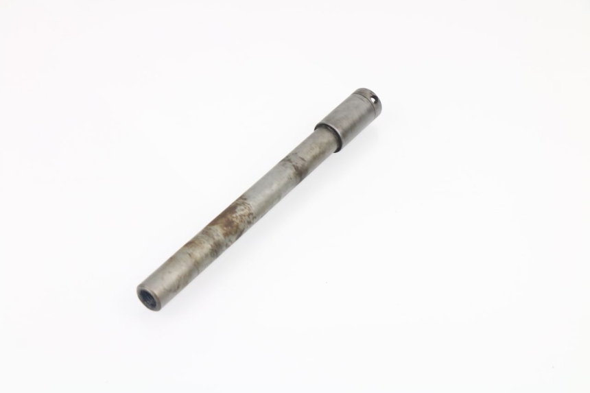 photo de FRONT WHEEL AXLE HONDA CBR F 600 (1991 - 1994)