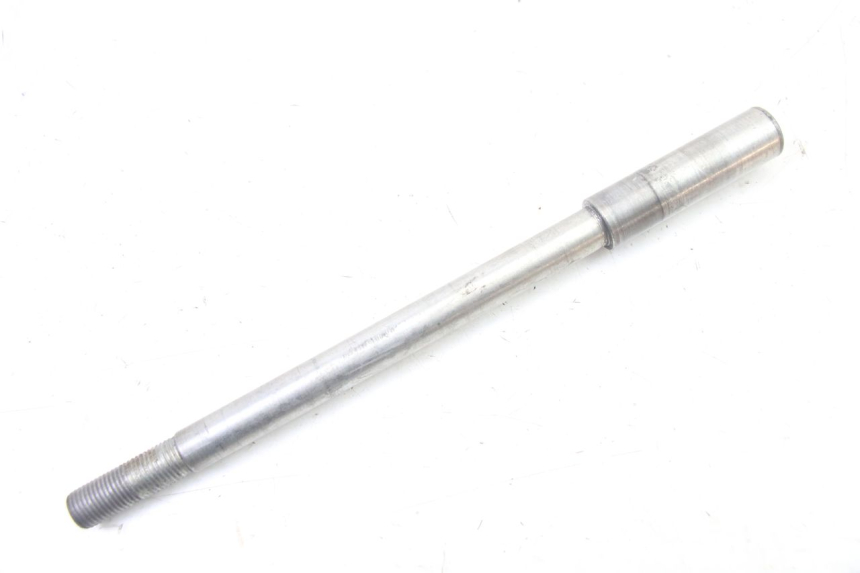 photo de FRONT WHEEL AXLE APRILIA CLASSIC 125 (1995 - 2001)