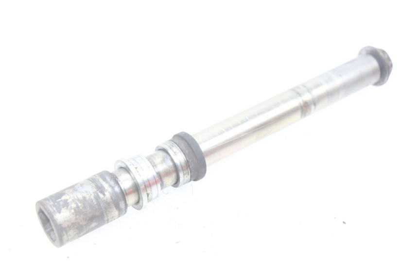 photo de FRONT WHEEL AXLE YAMAHA FJR ABS 1300 (2016 - 2020)