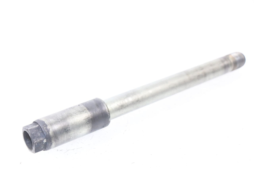 photo de FRONT WHEEL AXLE SUZUKI GSF N BANDIT 1200 (1996 - 1999)