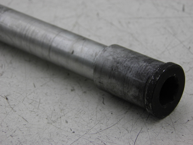 photo de FRONT WHEEL AXLE KAWASAKI ER-6 ER6 N 650 (2005 - 2009) - Component detail