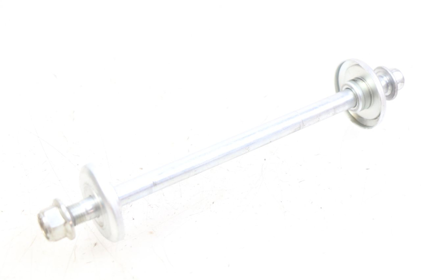 photo de FRONT WHEEL AXLE KAWASAKI KX L 85 (2022 - 2024)