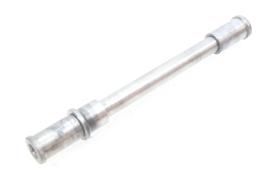 photo de FRONT WHEEL AXLE KAWASAKI ZR7 ZR-7 S 750 (1999 - 2004)