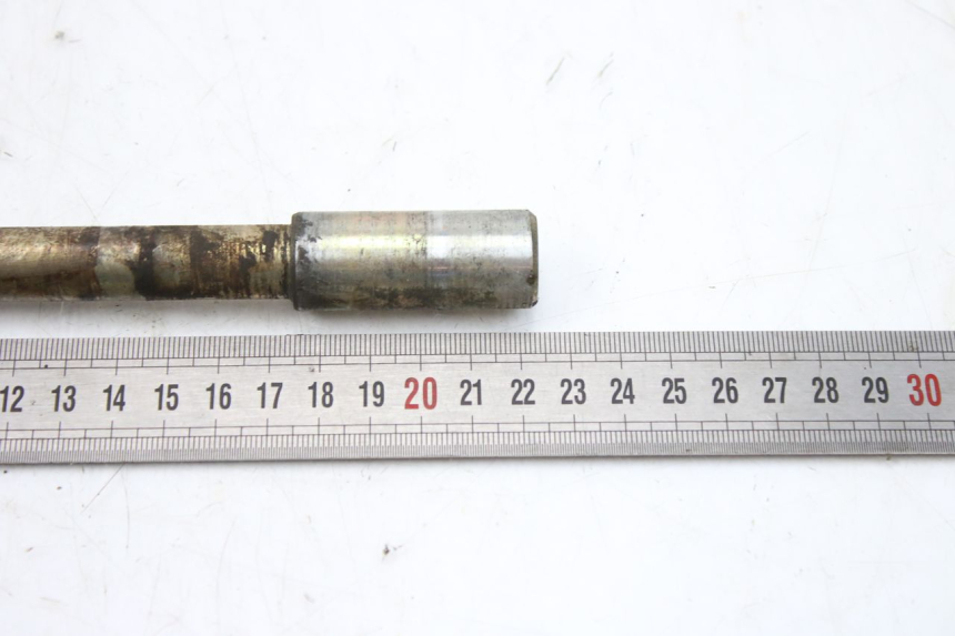photo de FRONT WHEEL AXLE KEEWAY TX 50 (2008 - 2015)