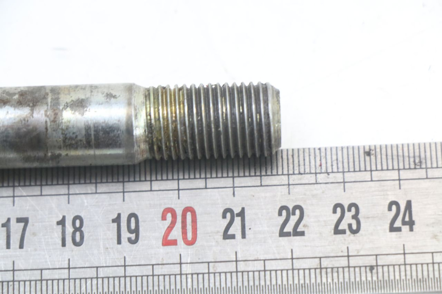photo de FRONT WHEEL AXLE KEEWAY TX 50 (2008 - 2015)