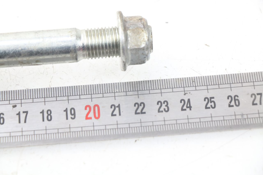 photo de FRONT WHEEL AXLE YCF LITE F 125