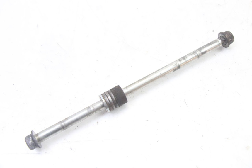 photo de FRONT WHEEL AXLE MBK BOOSTER SPIRIT NAKED 50 (2004 - 2017)