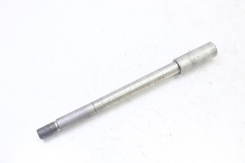 photo de FRONT WHEEL AXLE RIEJU MRT 50 (2018 - 2021)