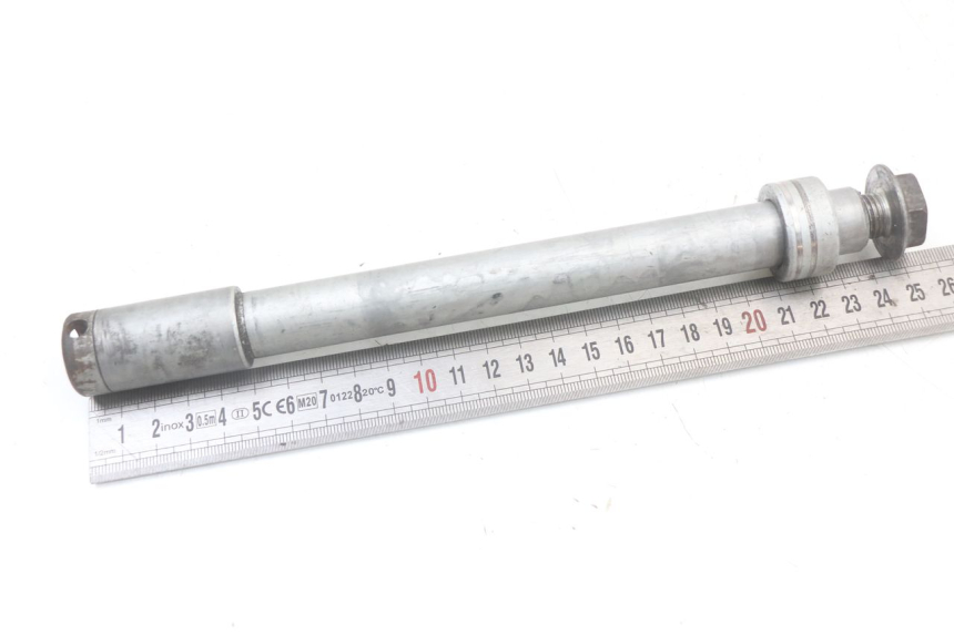 photo de FRONT WHEEL AXLE HONDA NTV DEAUVILLE 650 (1998 - 2001)