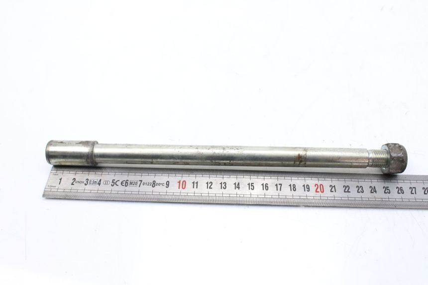 photo de FRONT WHEEL AXLE PEUGEOT CITYSTAR 50 (2013 - 2017)