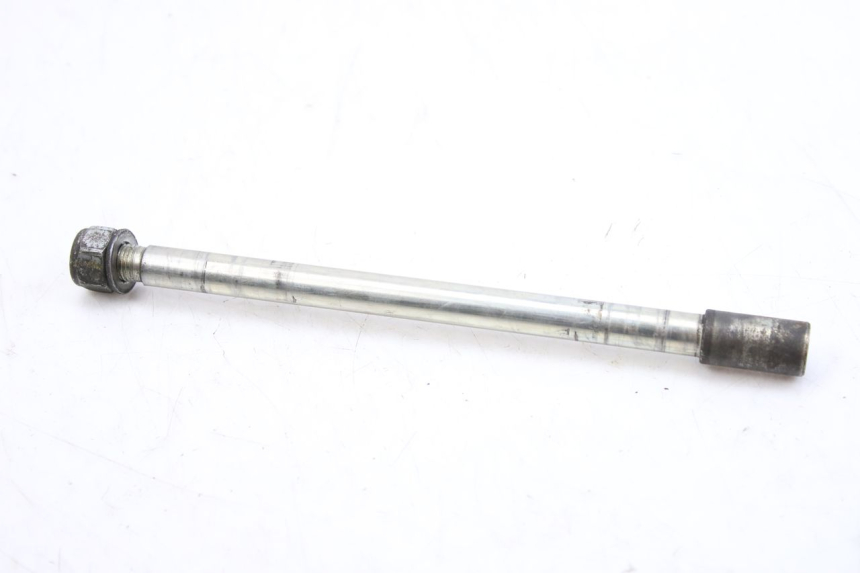 photo de FRONT WHEEL AXLE PEUGEOT CITYSTAR 50 (2013 - 2017)