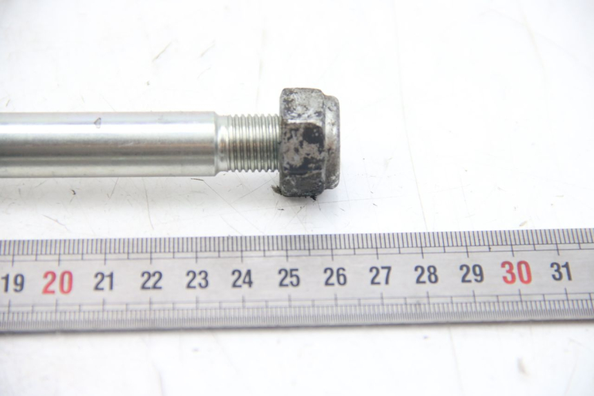 photo de FRONT WHEEL AXLE PEUGEOT CITYSTAR 50 (2013 - 2017)