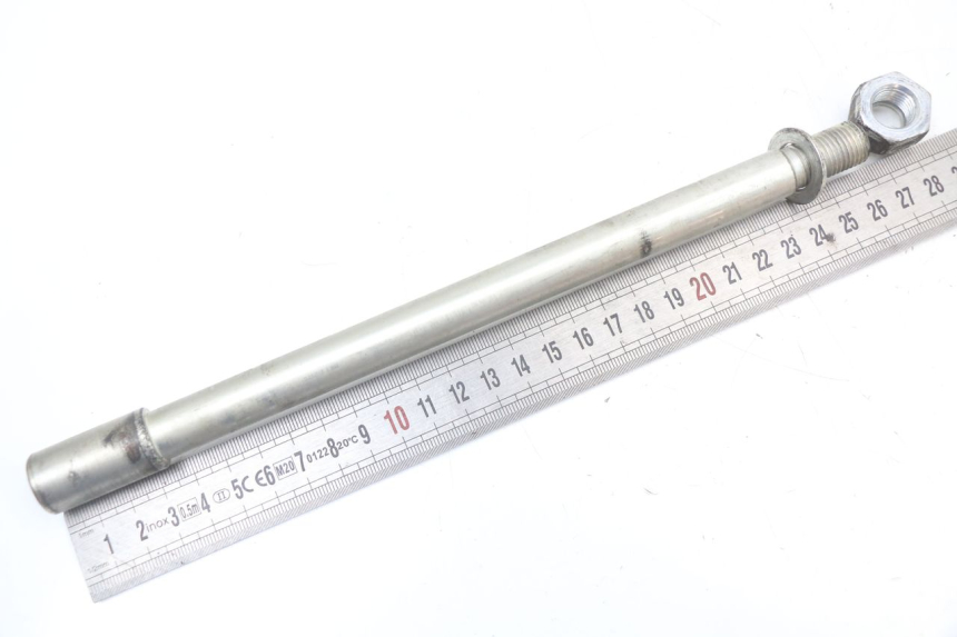 photo de FRONT WHEEL AXLE PEUGEOT CITYSTAR 50 (2013 - 2017)