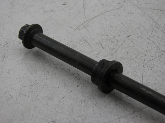 photo de FRONT WHEEL AXLE PEUGEOT TWEET 4T 50 (2010 - 2014)