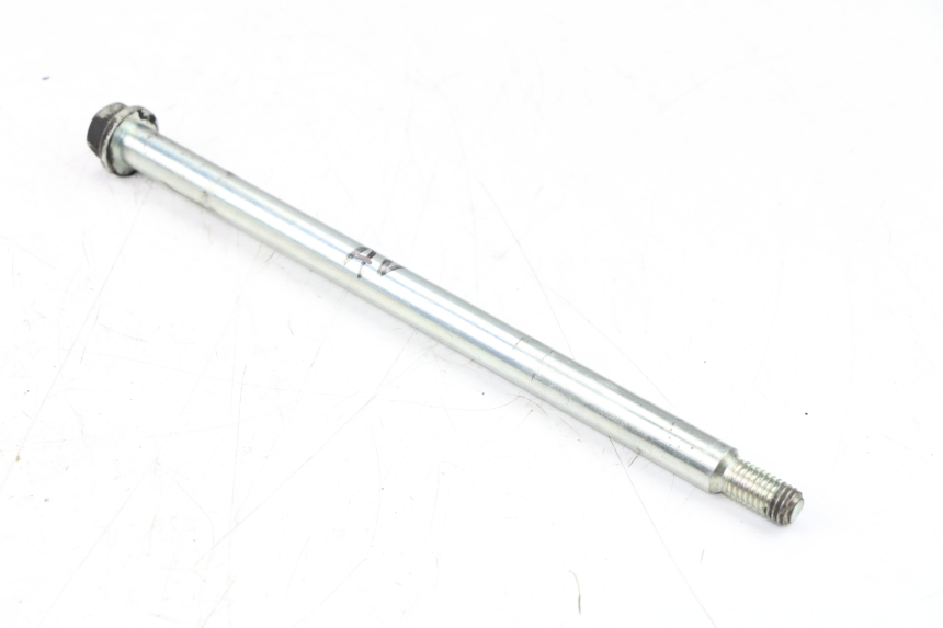 photo de FRONT WHEEL AXLE PIAGGIO FLY 2T 50 (2004 - 2017)