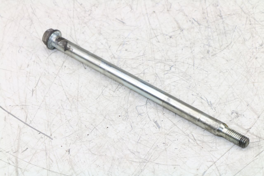 photo de FRONT WHEEL AXLE PIAGGIO FLY 2T 50 (2004 - 2017)