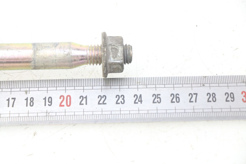 photo de FRONT WHEEL AXLE PIAGGIO LIBERTY IGET 4T 50 (2015 - 2020)