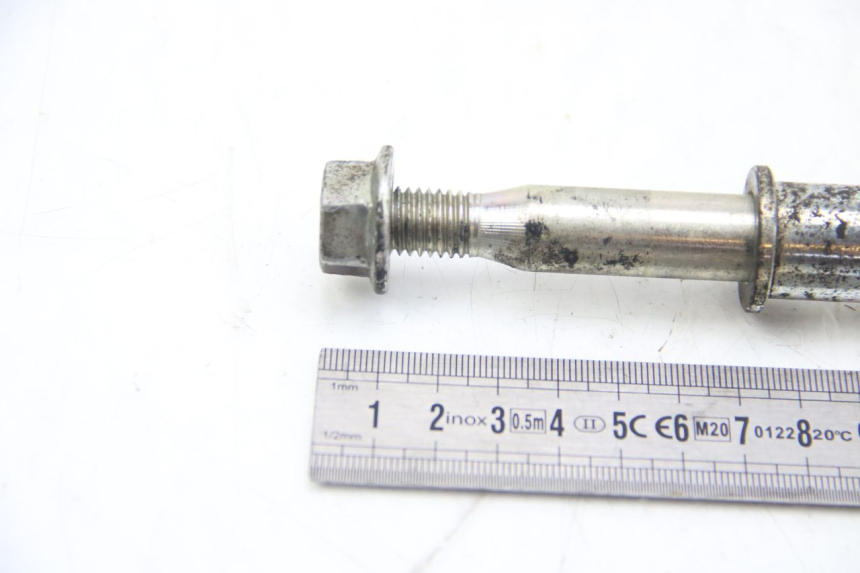 photo de FRONT WHEEL AXLE PIAGGIO LIBERTY IGET 4T 50 (2015 - 2020)