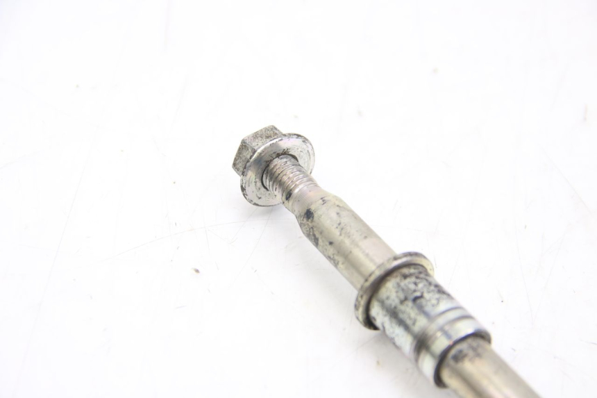 photo de FRONT WHEEL AXLE PIAGGIO LIBERTY IGET 4T 50 (2015 - 2020)