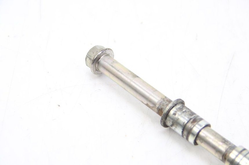 photo de FRONT WHEEL AXLE PIAGGIO LIBERTY IGET 4T 50 (2015 - 2020)