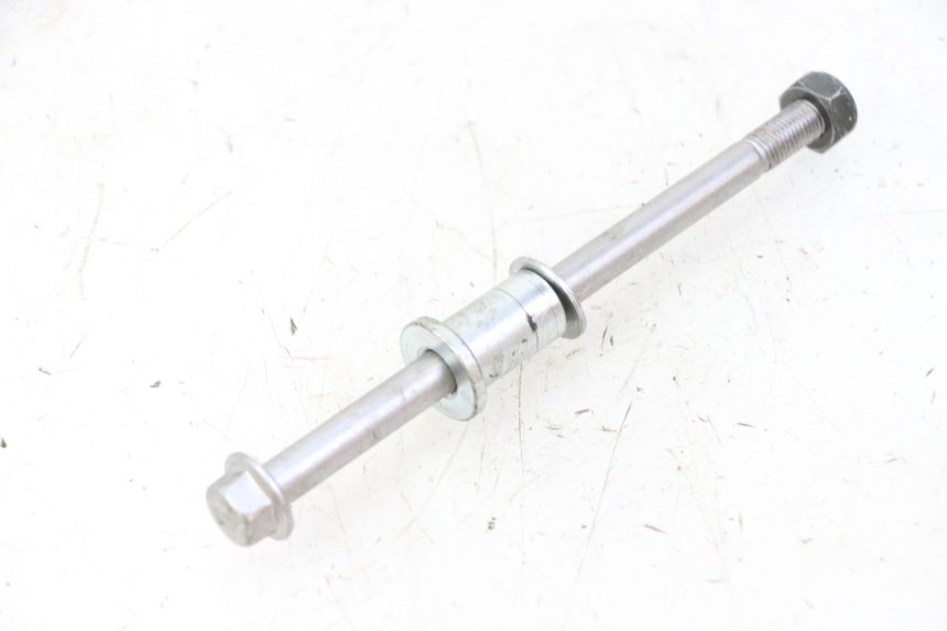 photo de FRONT WHEEL AXLE YAMAHA PW 50 (1984 - 2020)