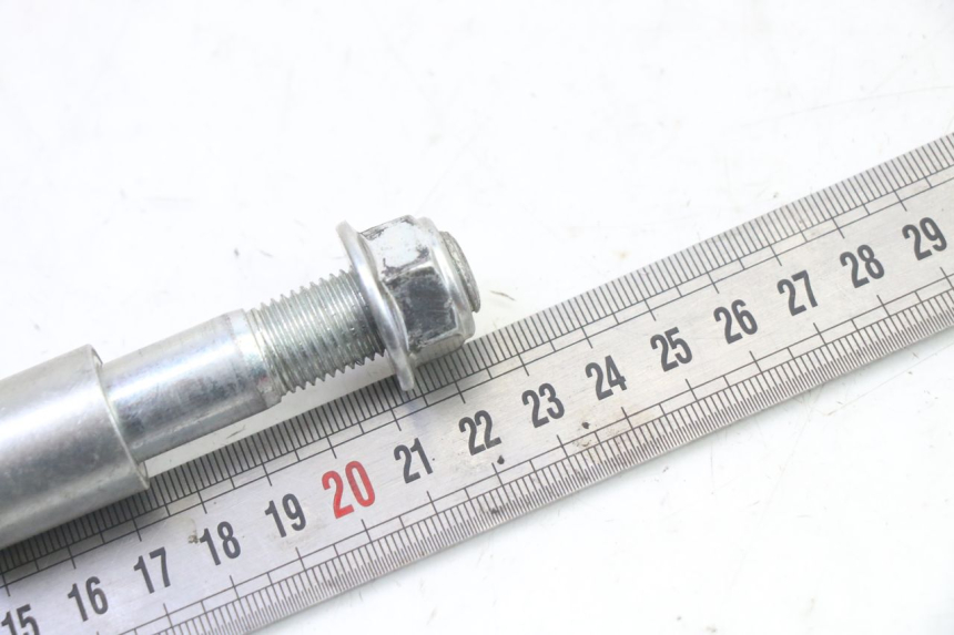 photo de FRONT WHEEL AXLE APOLLO RFZ 125