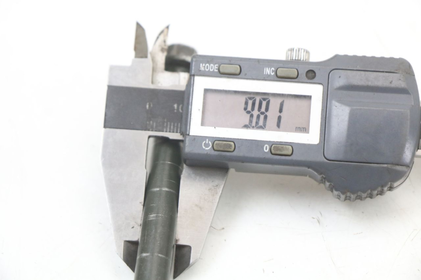 photo de FRONT WHEEL AXLE RIDE KALLIO 50 (2010 - 2019)