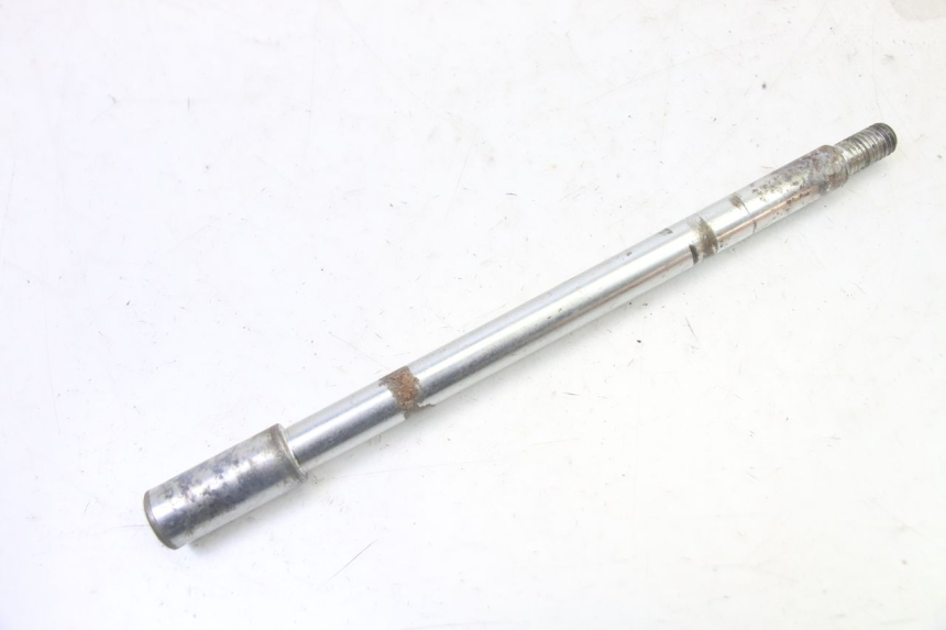 photo de FRONT WHEEL AXLE GILERA RUNNER SP 50 (2009 - 2017)