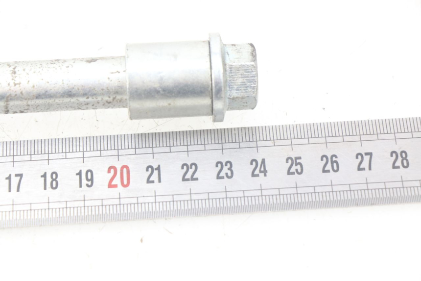 photo de FRONT WHEEL AXLE APOLLO RXF 125