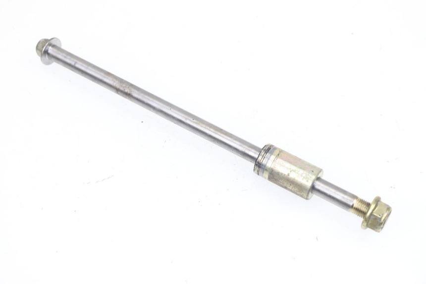 photo de FRONT WHEEL AXLE DAELIM S2 FI 125 (2008 - 2017)