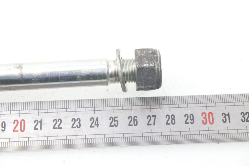 photo de FRONT WHEEL AXLE PEUGEOT SATELIS 300 (2012 - 2015)