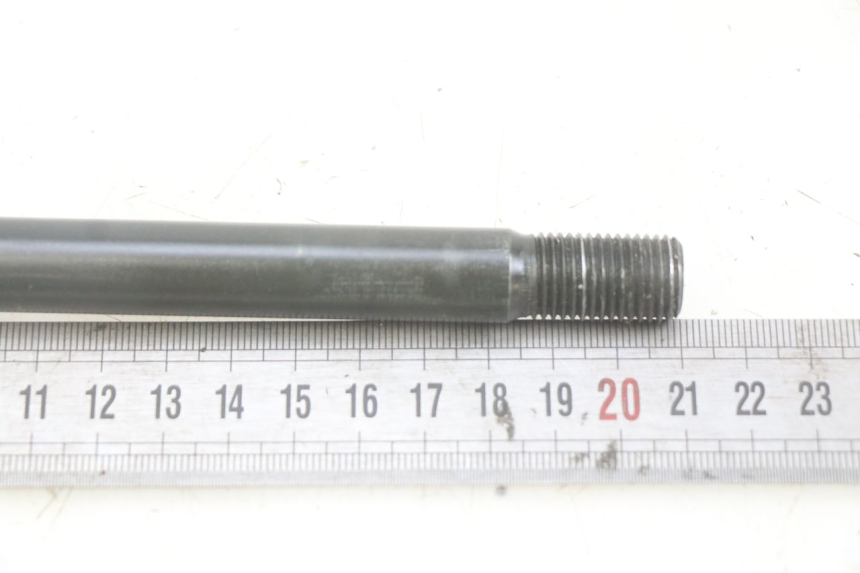 photo de FRONT WHEEL AXLE APRILIA SCARABEO LIGHT 125 (2007 - 2011)