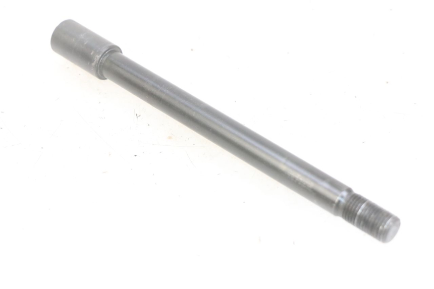 photo de FRONT WHEEL AXLE APRILIA SCARABEO LIGHT 125 (2007 - 2011)