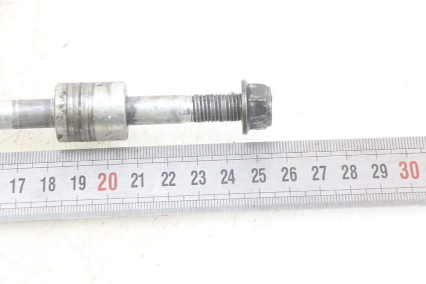 photo de FRONT WHEEL AXLE MBK STUNT NAKED 50 (2004 - 2018)