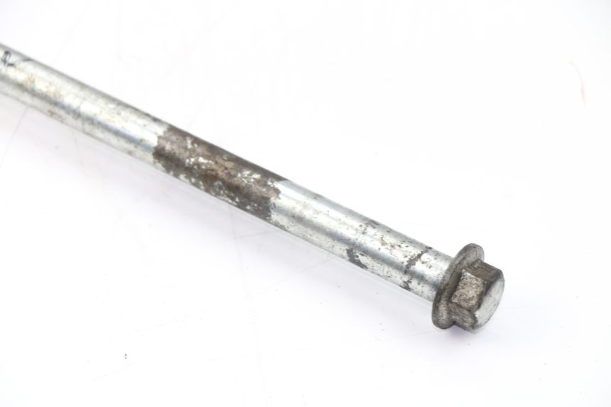 photo de FRONT WHEEL AXLE SYM FIDDLE 125 (2008 - 2010)