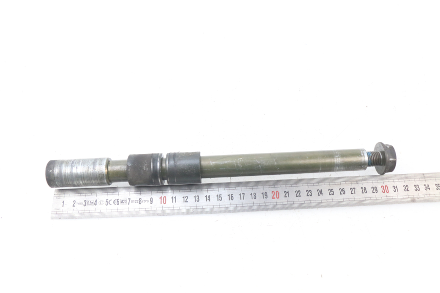 photo de FRONT WHEEL AXLE KYMCO X-CITING XCITING 400 (2014 - 2018)