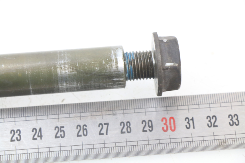 photo de FRONT WHEEL AXLE KYMCO X-CITING XCITING 400 (2014 - 2018)