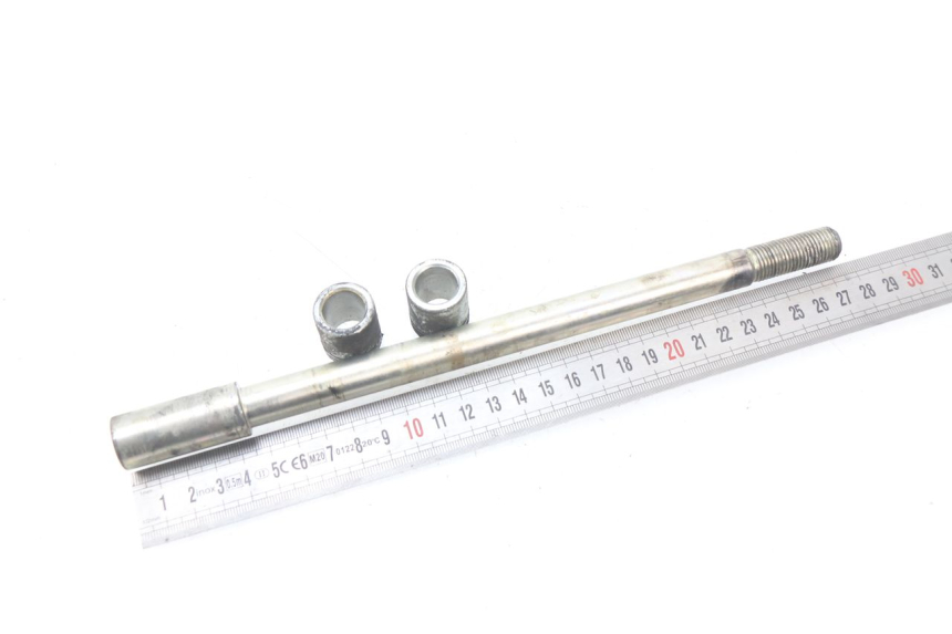 photo de FRONT WHEEL AXLE YAMAHA XMAX X-MAX ABS 125 (2014 - 2016)