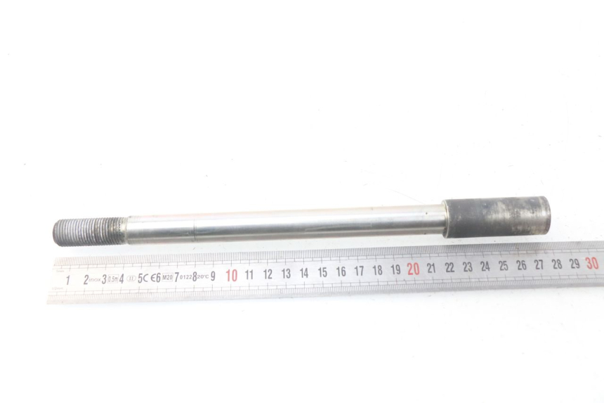 photo de FRONT WHEEL AXLE YAMAHA YP X-MAX XMAX 400 (2014 - 2017)