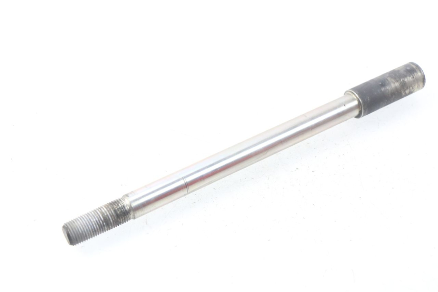 photo de FRONT WHEEL AXLE YAMAHA YP X-MAX XMAX 400 (2014 - 2017)