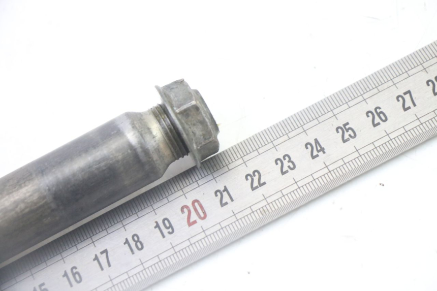 photo de FRONT WHEEL AXLE YAMAHA YZ-F YZF 250 (2014 - 2018)