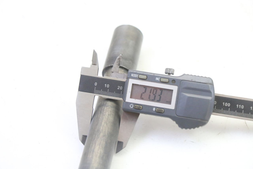 photo de FRONT WHEEL AXLE YAMAHA YZ-F YZF 250 (2014 - 2018)