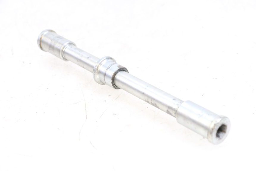 photo de FRONT WHEEL AXLE KAWASAKI ZR 7 750 (1999 - 2001) - Product overview