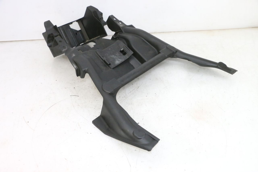 photo de BATTERY BOX SUZUKI BURGMAN 650 (2013 - 2020)